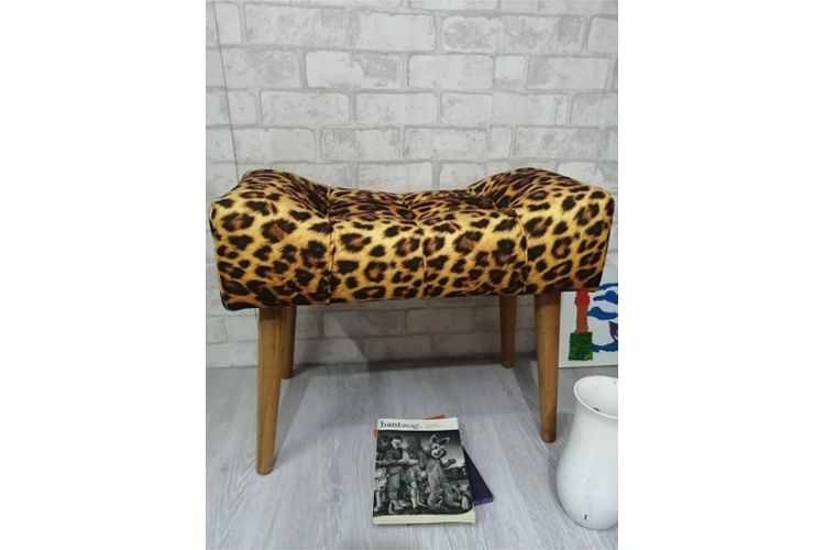 Koltuk döşeme ve dekorasyon puf, leopar desenli ahşap a